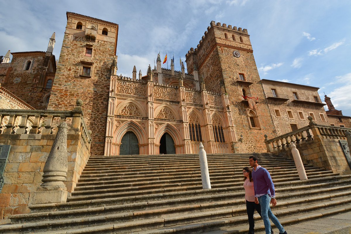 extremadura_tur's tweet image. 5 localidades de #Extremadura forman parte de Los Pueblos Más Bonitos de España @LosPueblosmbe. #Trujillo, #RobledilloDeGata, #Guadalupe, #Olivenza y #SanMartínDeTrevejo. ¿Has visitado alguna? ¿Te gustaron?
lospueblosmasbonitosdeespana.org/extremadura

+info en nuestra web👇🏻
turismoextremadura.com/es/explora/ciu…