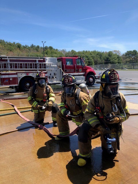 MiddletownFire's tweet photo. Congrats to Probationary Firefighters Nick Adler (#37), Shane Correia (#38), and Conner Gunning (#39), graduating today from the Rhode Island State Fire Academy. They will be ready to respond to calls within the next two weeks! #probies #congrats #fire #rescue @Middletown411 https://t.co/LBEQ4PR9pv