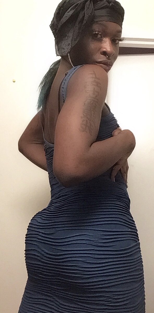 GottiValencia's tweet photo. I Know That Ima Bitch , But A Bad One . I Aint Even Have To Get My Ass Done , To Make His Ass A Magnum 😂😘🥰 Onlyfans 🤑🤑🤑🤑 https://t.co/uI8qXFPplj