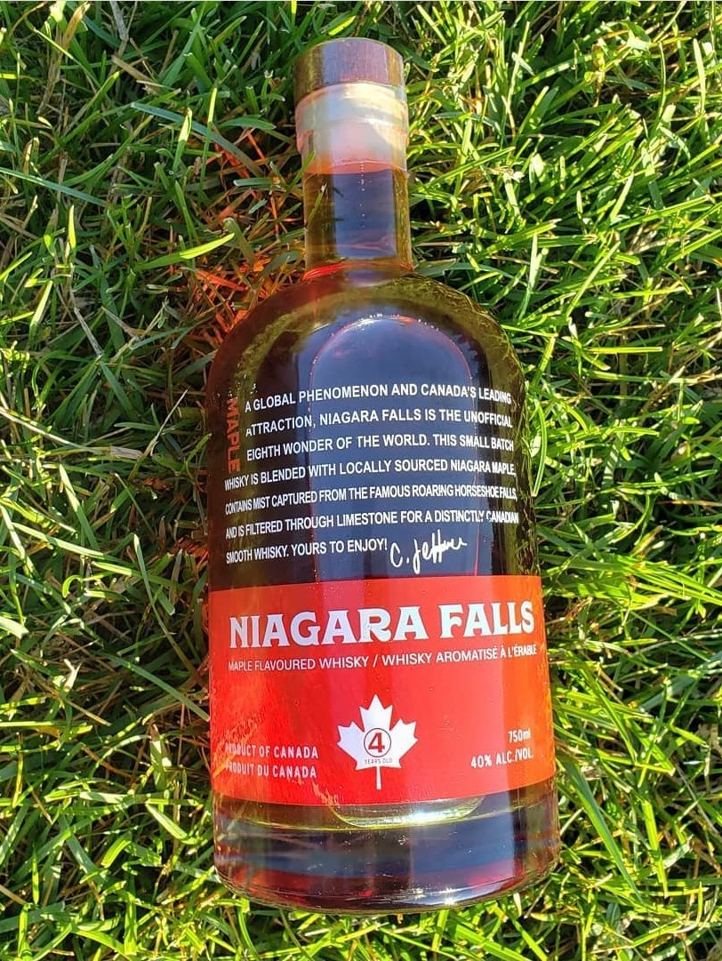 We feel lucky to be Canadian. Cheers to you #Canada 🇨🇦, on your 153rd birthday! Thank you for giving us the ingredients for our #maple #whisky 🍁🥃 Happy #CanadaDay2020 to you all, stay safe!