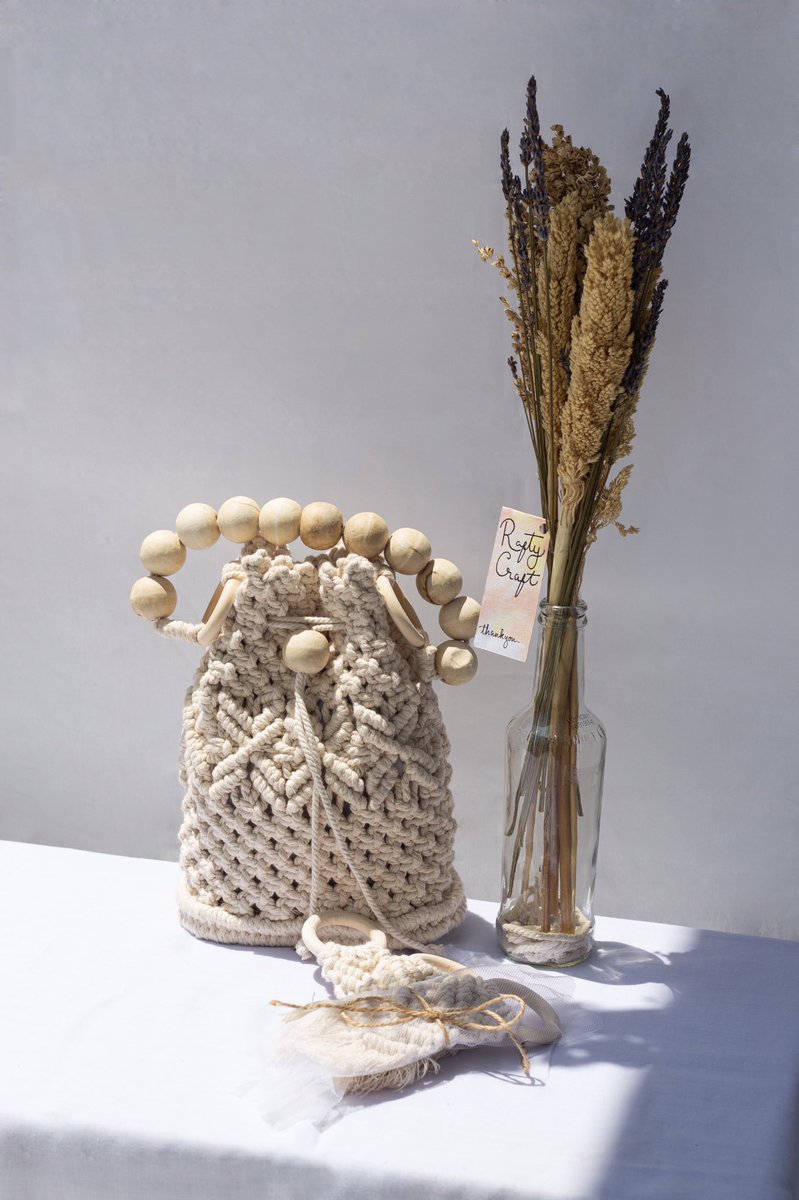 restiariniii's tweet photo. Made in indonesia eheee
Kindly check Rafty.Craft on ig🥰

#madeinindonesia https://t.co/dDETn5rBw3