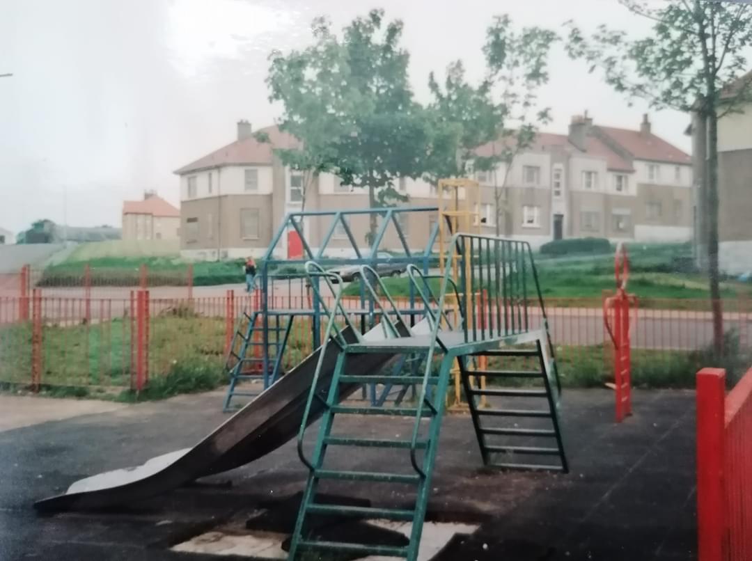 GlencoatsP's tweet image. Who is excited to see our aged playpark replaced with this shiny new one this month ?? 
Most residents or their children have played on this park at least once. It will be strange to see it go, but we welcome it’s replacement!! #renfrewshire #woodenspoonscotland #flightpathfund