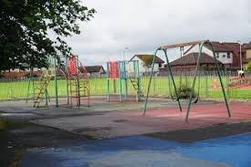 GlencoatsP's tweet image. Who is excited to see our aged playpark replaced with this shiny new one this month ?? 
Most residents or their children have played on this park at least once. It will be strange to see it go, but we welcome it’s replacement!! #renfrewshire #woodenspoonscotland #flightpathfund