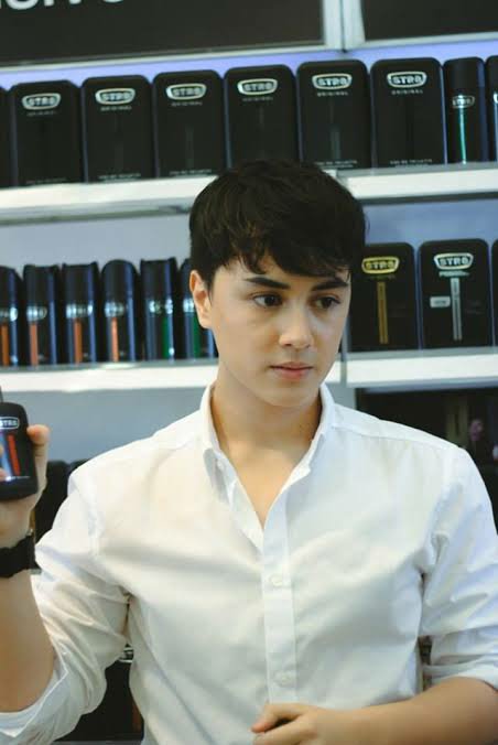 MaymayVisuals's tweet photo. Stop judging him ,that's the simplest thing you could ever do. You don't even know him,that fact alone gives you no right to spread rumors or fake stories.

@Barber_Edward_ 

PBB MAYWARD IS BACK https://t.co/xWFSYZt5KA