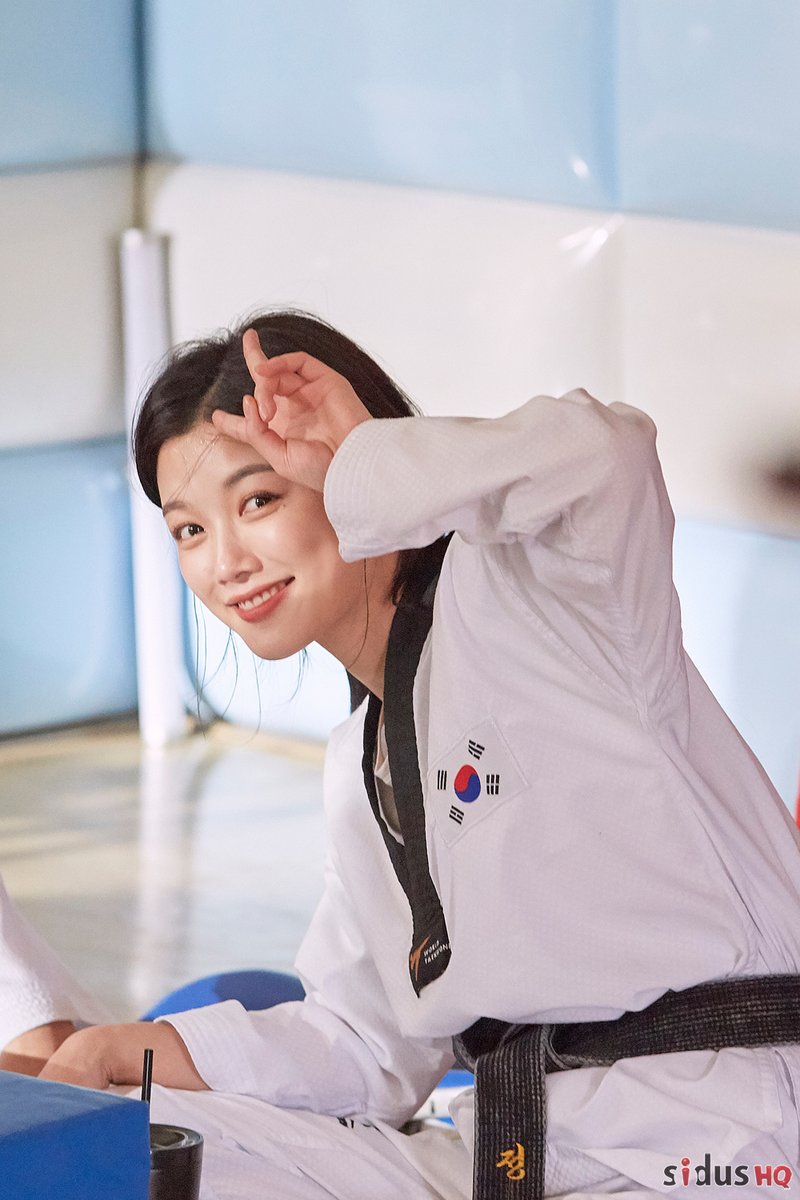 kimyoujung_net's tweet photo. [네이버 포스트] 편의점 샛별이 부녀캐미 (by 싸이더스)
https://t.co/G9vqq91yWW

SBS 금토드라마 '편의점 샛별이'
👉🏻매주 금,토 밤 10시 방송🐱🐭

-
#김유정 #kimyoojung #kimyoujung #金裕貞 #キムユジョン
#편의점샛별이 #backstreetrookie #정샛별 #SBS금토10시 #SBS금토드라마 https://t.co/Zkayk8xxKF
