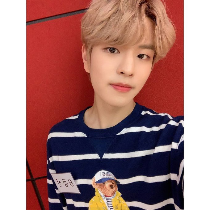 straykidsempire's tweet photo. [200701] ▪️ Stray Kids Instagram Güncellemesi 

“ㅋㄱㅋㄱㅋㄱㅋㄱㅋㄱㅋㄱㅋㄱㅋ😭😭
Utanç verici olsa bile zevkli bir çekimdi!!
#SeungStagram #Finding_StrayKids”

#StrayKids #스트레이키즈 @Stray_Kids #GO生 #GOLIVE #神메뉴 #GodsMenu https://t.co/fdbUmqcAvv
