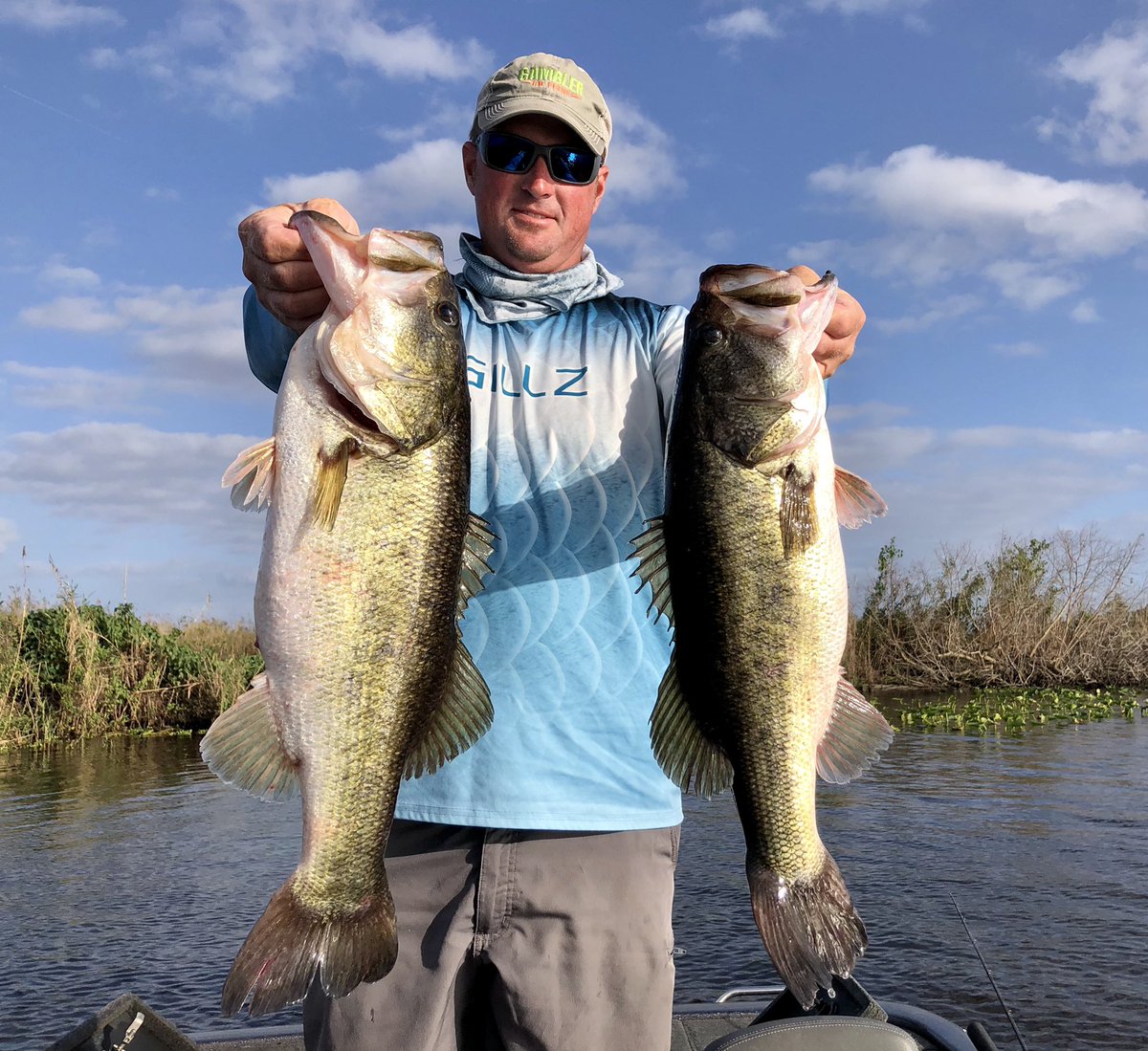 Prostaff Captain Bryan Honnerlaw and #family are always ready to go #fishing Go follow Capt. Bryan on IG: @honnerlawbryan and on FB: Lake Okeechobee Outdoors. #gillzgearprostaff #gillzbassteam #gillzgear #mensfishingapparel #spf50 #uv #protection #gillztecfabric #getyourgillzon