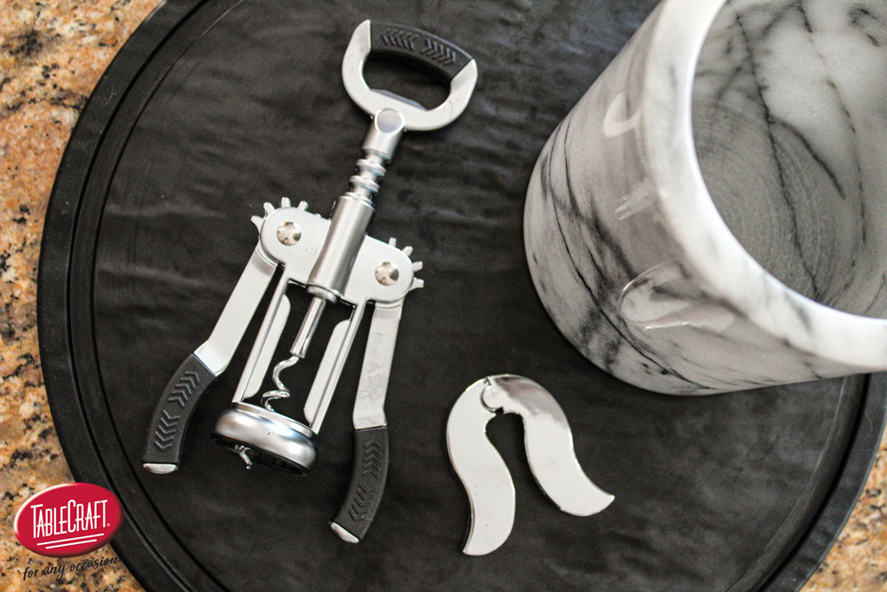 TableCraftHome's tweet image. Warm summer nights call for chilled wine and movie-nite in! See what movie Tiffany knows all the words to in her blog post: tablecraft.com/blog/movie-nit…

#MovieNiteIn #TableCraftBlog #WineEssentials