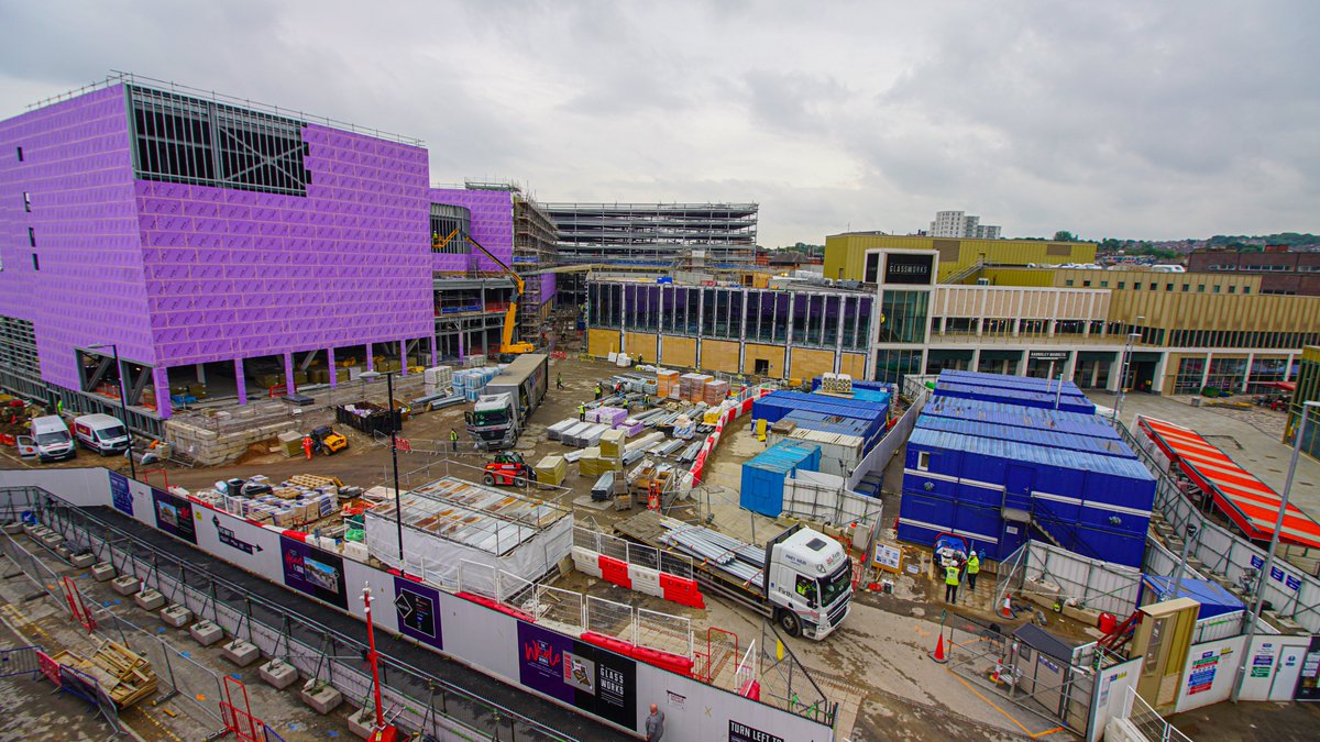 TGWBarnsley's tweet photo. Another popular national retailer has signed up to The Glass Works! @TKMaxx_UK has signed a 15-year lease and will be taking a two-floor, 21,951 sq ft unit opposite Cineworld.

Find out more here: https://t.co/mj73yQBamg

@BarnsleyCouncil @QberryRE 

#BeBarnsley #BarnsleyisBrill https://t.co/1yzsb0Su9u