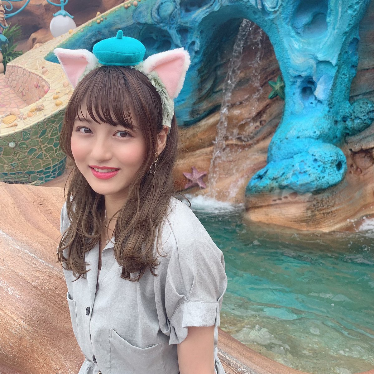 小松原光里 ひかりん 今日ディズニーが再開したということで ジェラトーニで配信した ジェラトーニコーデでシー行ったときの写真載せとこ ミスサークル ミスサークル ディズニー再開 ディズニーリゾート 自撮り女子 リツイート