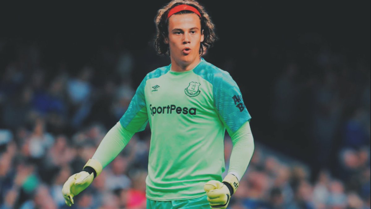 Feliz de poder ayudar a mi equipo y más atajando un penal!! Vamos Everton🔵🔵