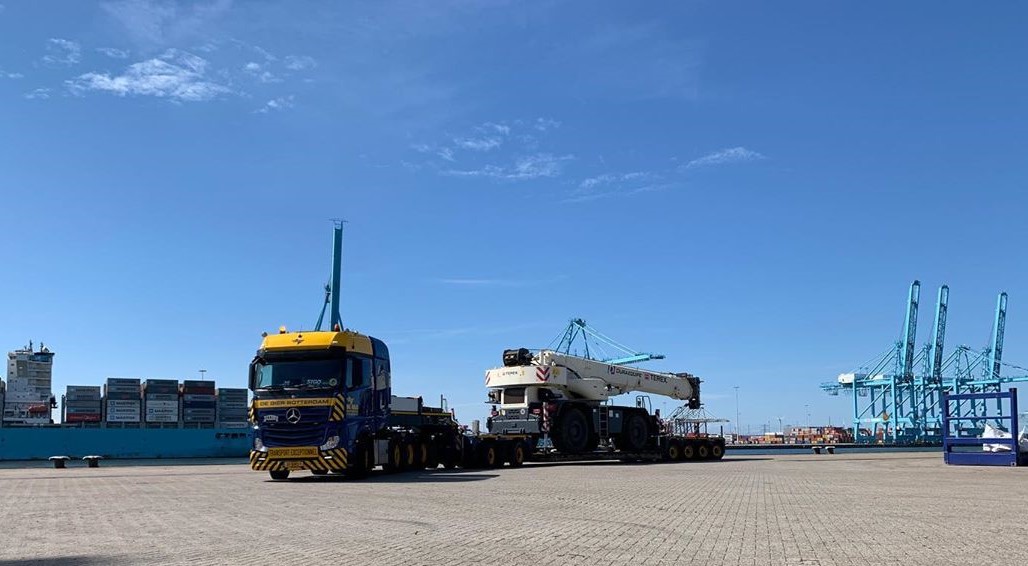 terexcranes's tweet photo. Lucky #Terex #RT90 #RoughTerrainCrane just coming back to #Vierpolders #Rotterdam harbour from a job in the sunny #Curaçao. What will be the next destination?
@ADRIGHEM @Duraequipe @fs_lift_and_heavyload
Share your #TerexPassion #TerexCranes @terexcranes @TerexCorp https://t.co/fjOcJT7wAS