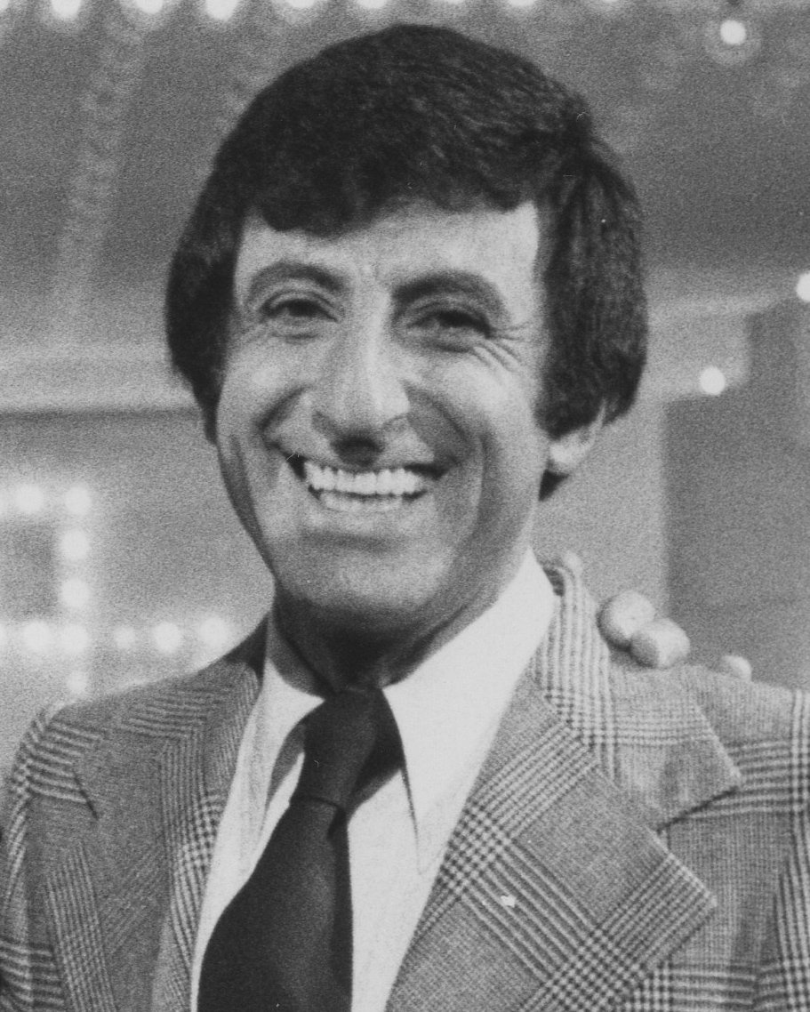 Happy birthday Jamie Farr!! 