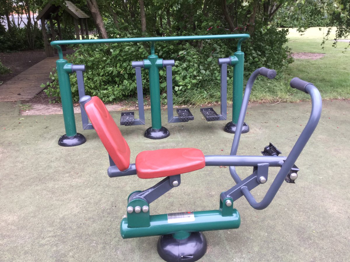 TheRichmondPri's tweet photo. We would like to thank our wonderful @RichmondPfa team! #PFA #School #TeamRichmond We now have an amazing new play area for #KS2 #Thankyou https://t.co/pjDILLGsKp