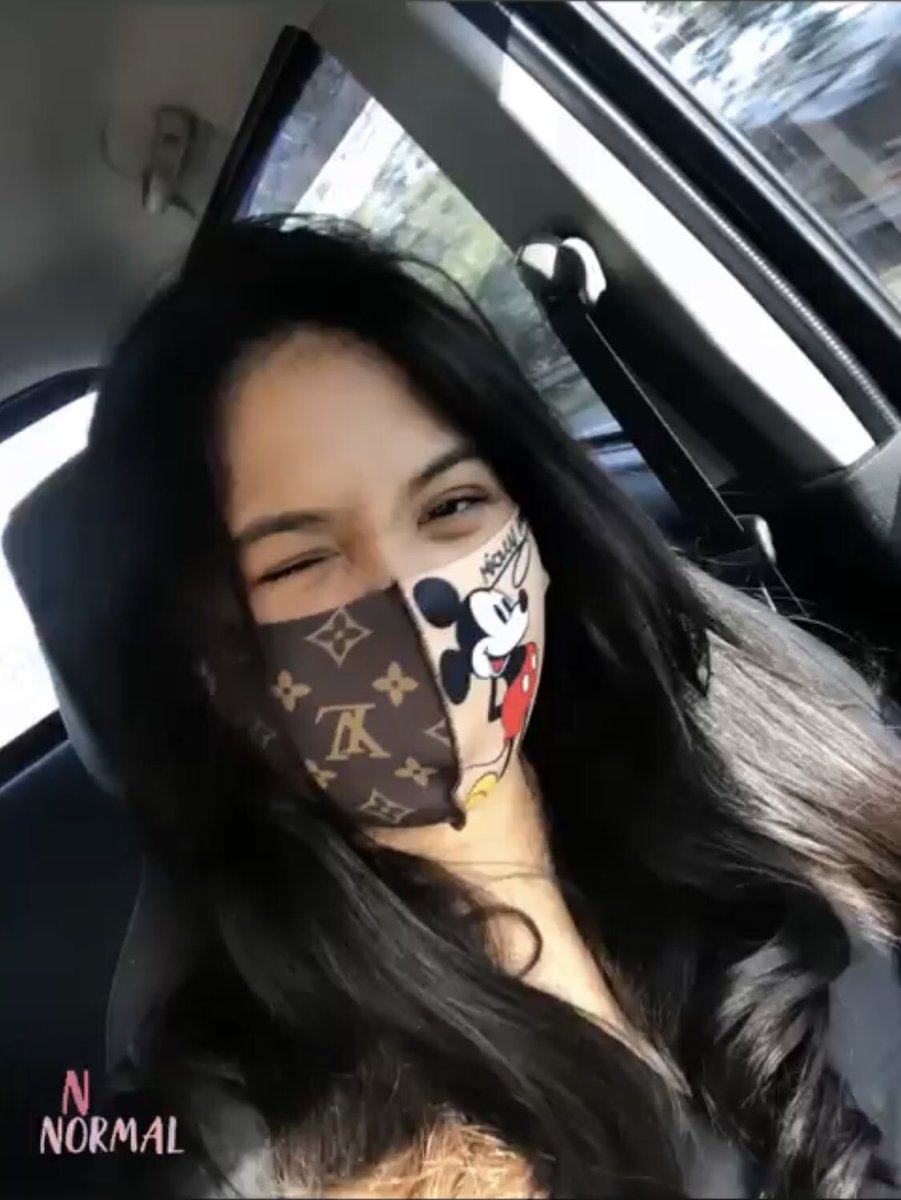 aldyaalmeyda's tweet photo. Hai tiktok numpang #jualanonline yah
Ready masker motif keren unchy
Selain nglindungin dari debu, maching juga sm baju kamu loh😛
Harga cuma 15 ribu aja. Beli 5 dapet 6
Bisa dikirim kemanapun🥰😘 #jualmasker #maskermurah #newnormal #corona #coronavirus https://t.co/wm8v2cOHRQ