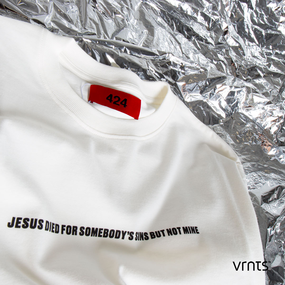 vrients's tweet photo. 424 | New brand in, find out the inimitable red label collection at ▶️ https://t.co/p1KnsHaKCS #424 #fourtwofour #vrients #vrnts https://t.co/TCZ3rLWNRN