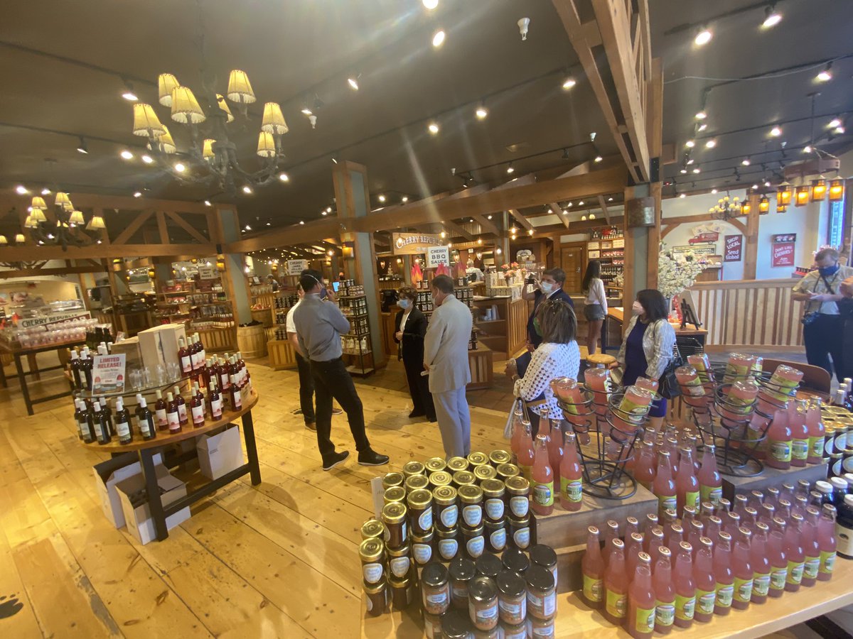 chloekipleTV910's tweet photo. The head of the Small Business Administration, Jovita Carranza, is visiting Traverse City today to discuss recovery, the PPP and how the White House can support these local stores 🍒 https://t.co/5nc6AwtQYK