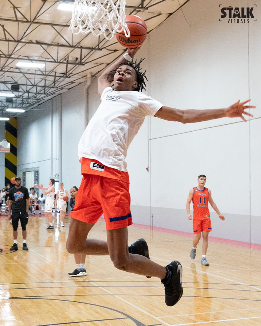 LV_Knicks's tweet photo. 2021 6’6 Guard Chris Dockery has heard from 📱 UNLV, Cincinatti, &amp; Marquette. https://t.co/41z5FkgWMi