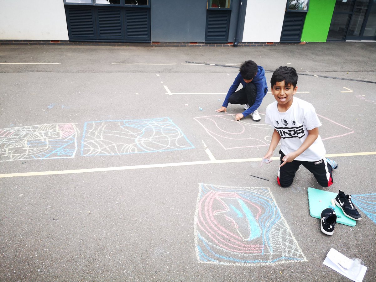 LouiseSumner7's tweet photo. Year 6 have been drawing Zentangles, could you have a go at these at home?
@MrPowerClifton @CliftonPrim @CliftonDeputy @6Mrsharris5 @pengellyclifton https://t.co/VxS0SBGciQ
