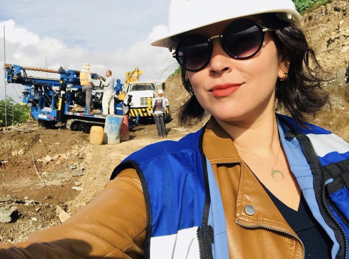 Solo 8 de cada 100 mujeres en México eligen una ingeniería. No es un tema de capacidad, es un tema cultural y social. Hoy es día del ingeniero y necesito más mujeres que cambien esa “O” por “A”. ¡Feliz día! 

#RepresentationMatters #DiaDelIngeniero