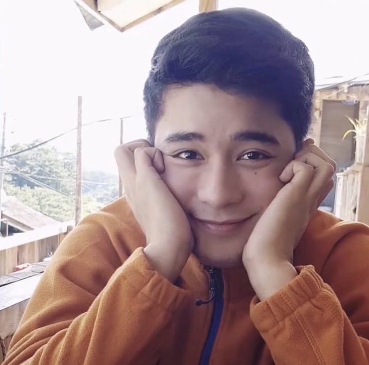 Black_SheepPH's tweet image. same energy #HelloStrangerEP2