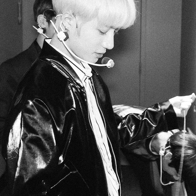 TXT_n_years_ago's tweet photo. 190702 TXT 공식 인스타그램
TOMORROW X TOGETHER rec. #TXTrec
@ NEW YORK SHOWCASE: STAR in US
#투모로우바이투게더 #TXT #SOOBIN #YEONJUN #BEOMGYU #TAEHYUN #HUENINGKAI #수빈 #연준 #범규 #태현 #휴닝카이 #TOMORROW_X_TOGETHER #TXTSHOWCASE
*스레드 계속* https://t.co/HruCYILEE9