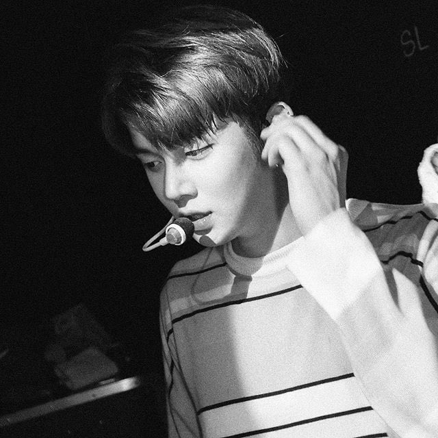 TXT_n_years_ago's tweet photo. 190702 TXT 공식 인스타그램
TOMORROW X TOGETHER rec. #TXTrec
@ NEW YORK SHOWCASE: STAR in US
#투모로우바이투게더 #TXT #SOOBIN #YEONJUN #BEOMGYU #TAEHYUN #HUENINGKAI #수빈 #연준 #범규 #태현 #휴닝카이 #TOMORROW_X_TOGETHER #TXTSHOWCASE
*스레드 계속* https://t.co/E7cLrG9DQD