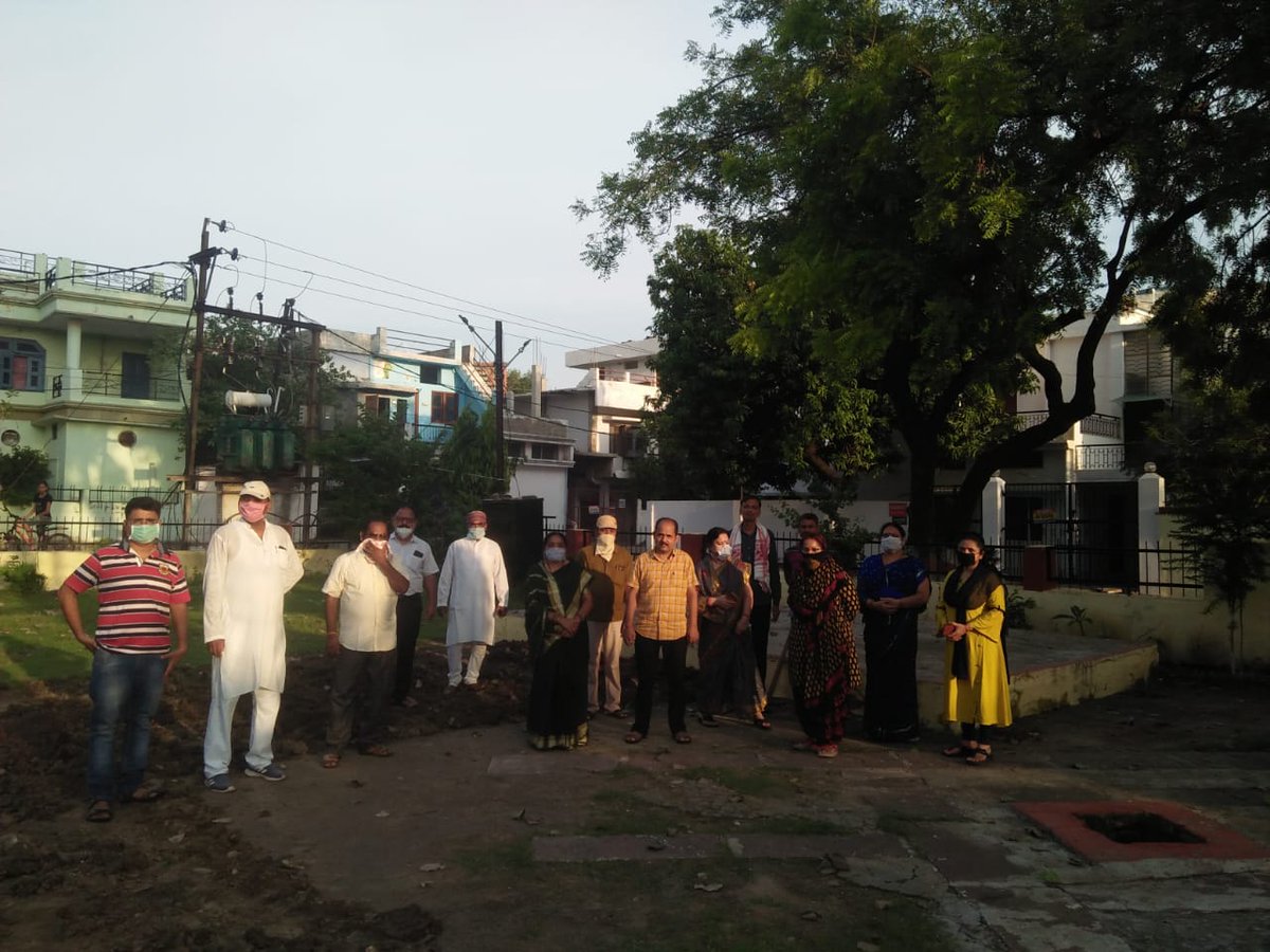 mguptabjp's tweet image. आनंद पार्क मे हुआ वृक्षारोपण
विन्ध्य भूमि के महान स्वतंत्रता संग्राम सेनानी 𖣔स्व श्री ओकार नाथ खरे जी𖣔 कि जयती अवसर पर आनंद पार्क नेहरू नगर में वृक्षारोपण किया गया
#TreePlantation