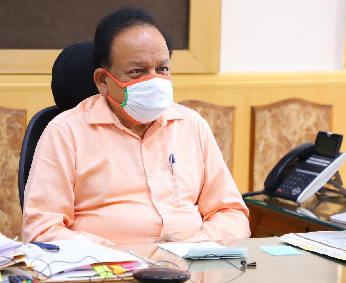 drharshvardhan's tweet photo. I congratulated @FOGSIHQ for taking up #OrganDonation in current difficult #COVID19 times &amp; President Dr Alpesh Gandhi for his vision for pursuing this humanitarian cause. As many as 5 lac Indians die annually for want of organs. @IMAIndiaOrg @Riteishd @gandhialpesh1 @geneliad https://t.co/HyOyZMVX5L