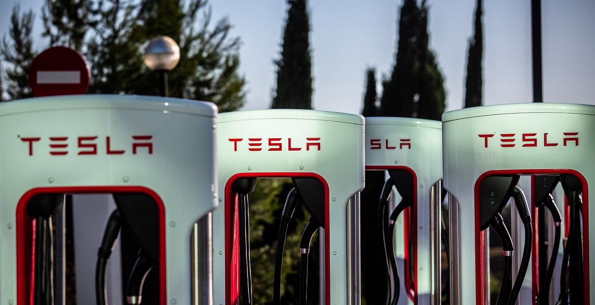 Among the 10 largest car makers, Tesla revenue grew 668% during the past five years.No major company approached that level of growth -- Facebook revenues increased 467%  http://trib.al/hfygd4m 