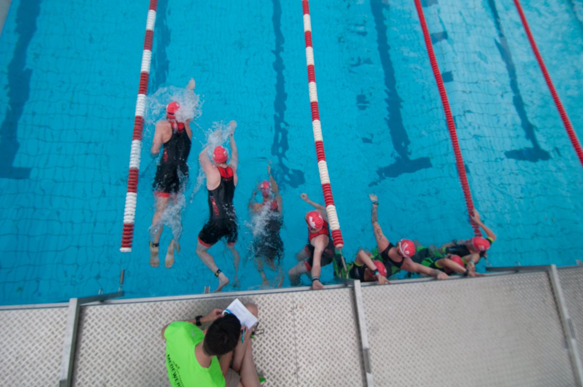 Het is 1 juli en dat kan maar een ding betekenen: DE INSCHRIJVING VOOR DE 35e UT-TRIATHLON IS OPEN! Wil jij 27 september 2020 aan de start staan? Wees er dan snel bij, want in het aangepaste format is maar plek voor 480 deelnemers!