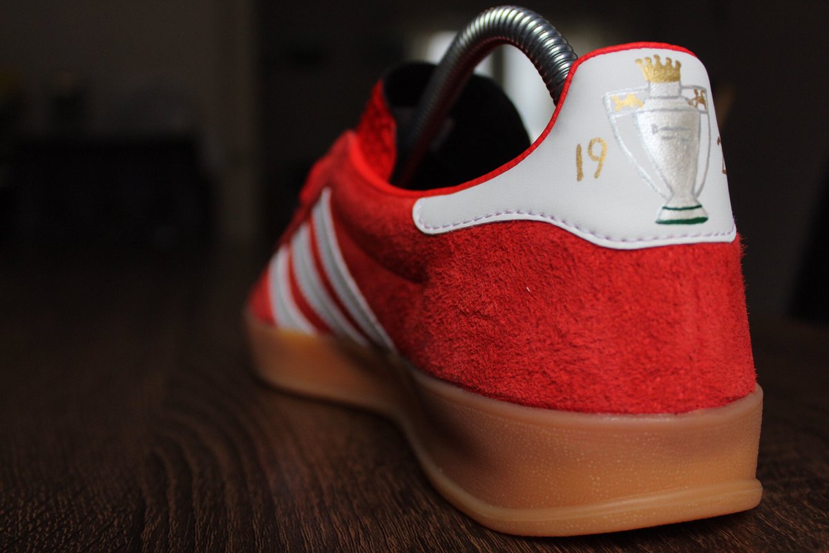 ZebraCustoms tweet media