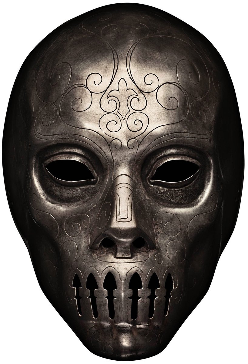 jamestudorrBU's tweet photo. New facemask, come within 2 metres and I’ll expelliarmus your mask off. https://t.co/1bZyeIlhVZ