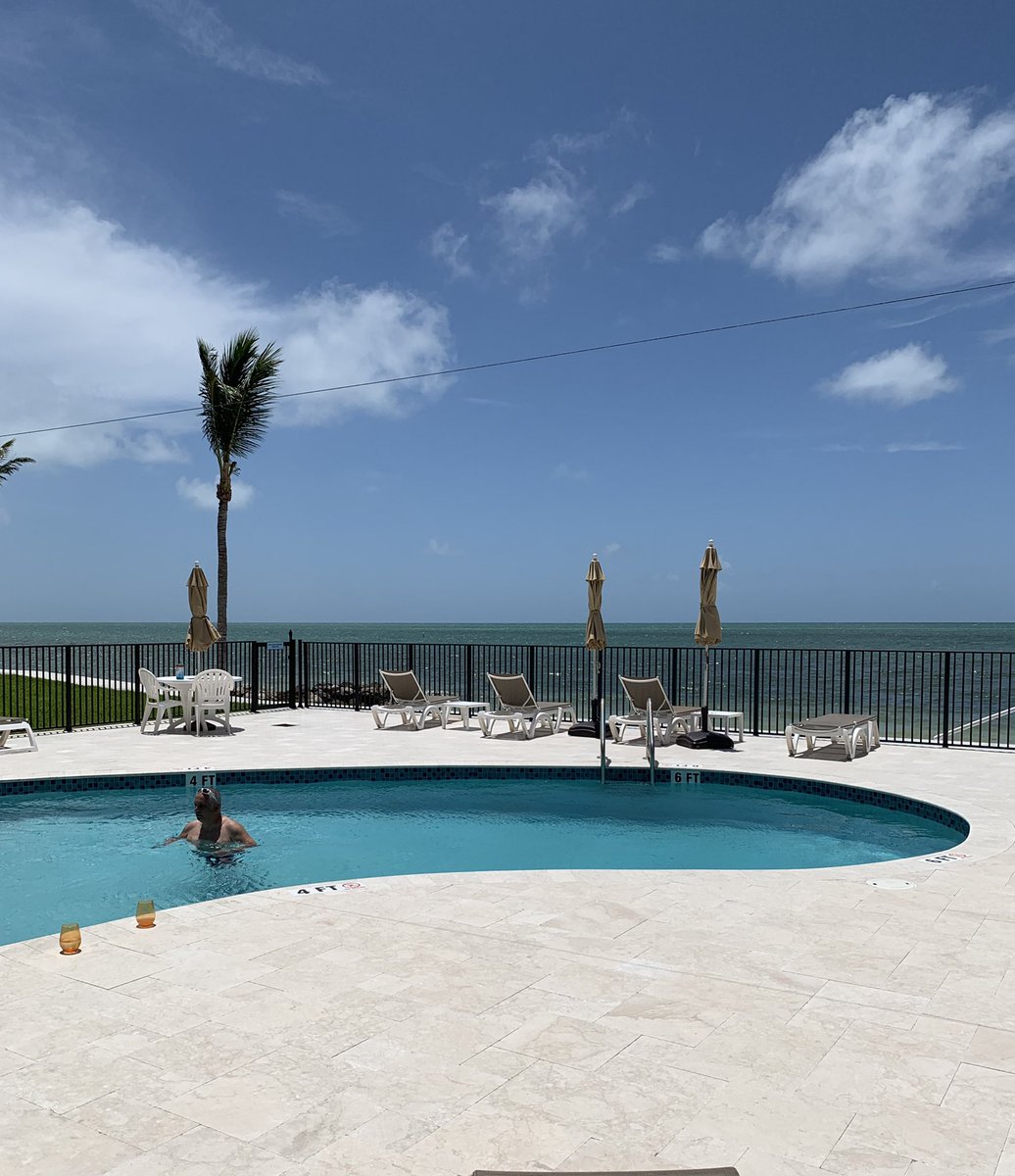 MaryEspo7240's tweet photo. Enjoying a beautiful day in the Fl Keys listening to @rookie_the_band #livingthesaltlife #lifeisincredible #keycolonybeach https://t.co/yL8MdGtmj9