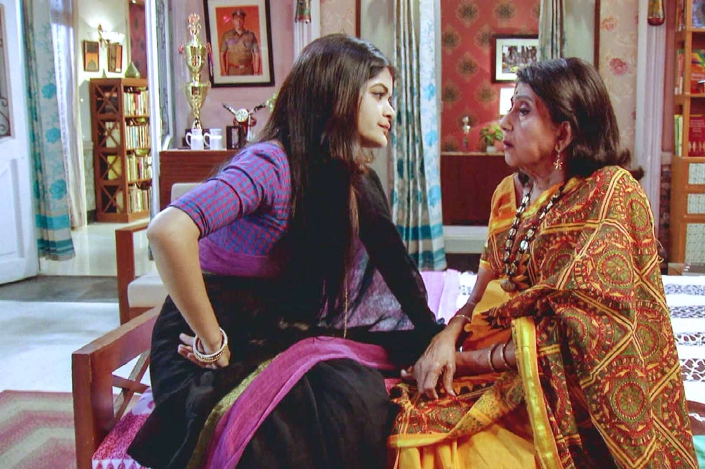 madhumita__fc's tweet photo. #KusumDola #Emon #KD #Hotstar #Moments #Throwback #Episode_Dairies💜💜 
@madhumitact @StarJalsha_ https://t.co/i5RRjfZ9Yr