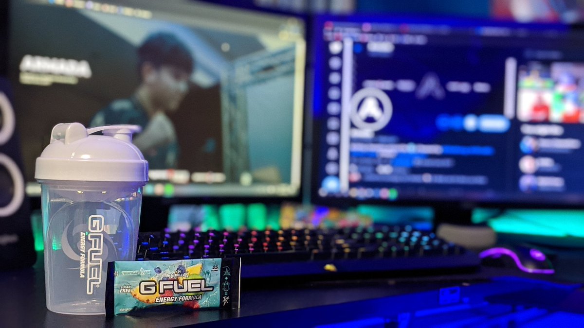 ArmadaGG's tweet photo. SURPRISE!
Code "Armada" = 30% off until Friday (7/3)!
➡️https://t.co/FhmETQkdAZ
➡️https://t.co/FhmETQkdAZ
➡️https://t.co/FhmETQkdAZ
Have a great 4th of July weekend everyone 🇺🇸
#GFUELFamily | #ad https://t.co/AY21FLBvct