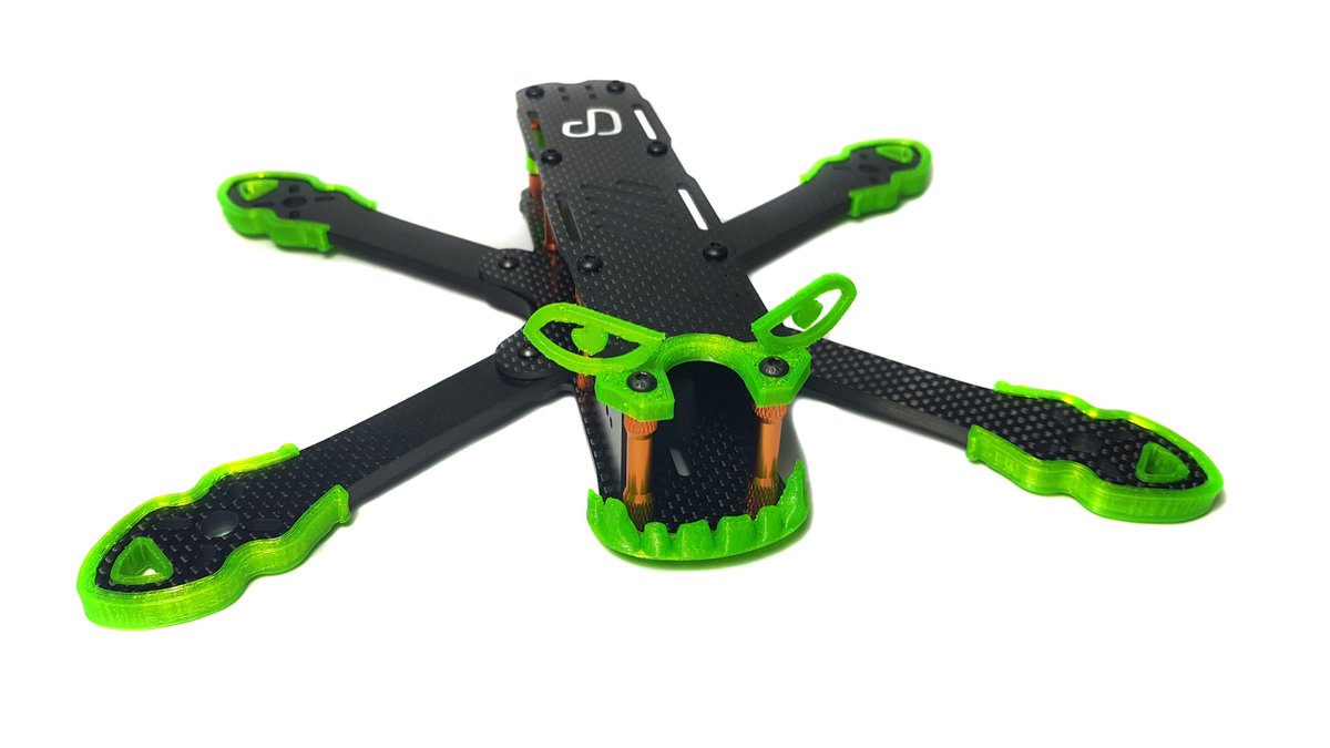 Ferfly_FPV's tweet photo. Para darle un poquito más de personalidad a mi #FrameHelium me he decidido a hacer este Bumper-Ojos 👀 para este frame de @deDronesFPV! Añadido al Bumper-Dentadura creo que queda muy interesante! 

Está en @thingiverse en el siguiente link https://t.co/20M2yCXNR0

#deDrones360 https://t.co/2DoTn171Oi