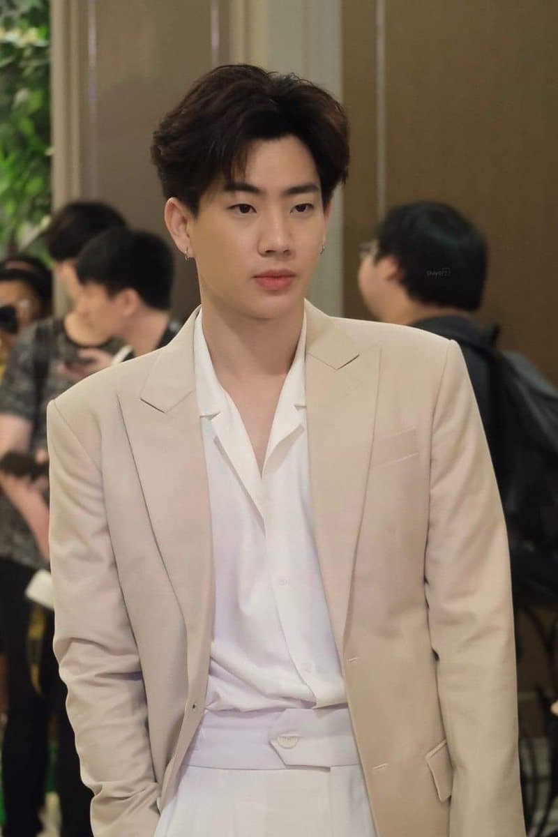 Nanpitcha3's tweet photo. @EternityOG13 2รูปนี้เลยค่าา🎉💚💚
#OffJumpolMostStylish
#ออฟจุมพล 
#JTMA2020xออฟกัน https://t.co/LbK6V852A7