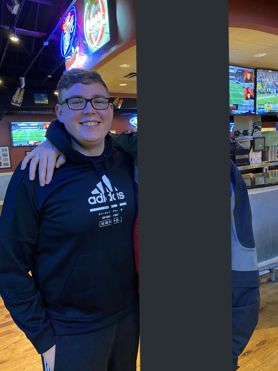 TheHavocal's tweet photo. Wild what a month and a half of dieting and working out can do. 25 lbs less than what I was and I’ve gained a bunch of muscle. Another 3-4 months to go 💪🏻 https://t.co/kNJHOep6UT