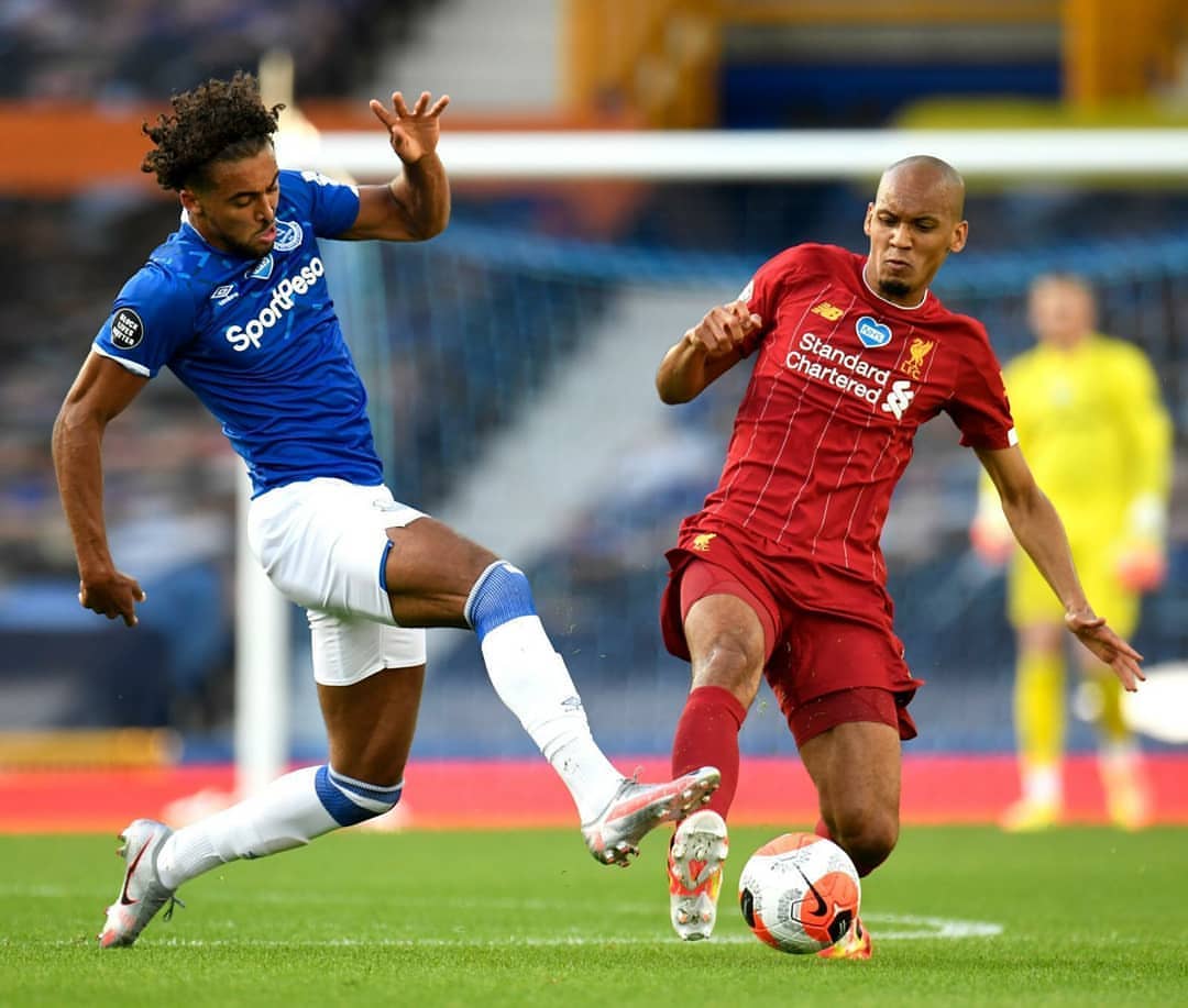 This was when teams always fought to win control over the middle of the pitch.Now the smaller teams adapted by the use of counter attacks to be able to get a result against these teamsHence the need for a CDM that offers great defensive cover to stifle counter attacks...