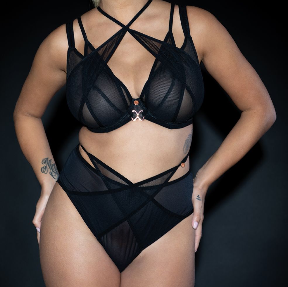 Scantilly by Curvy Kate tweet media
