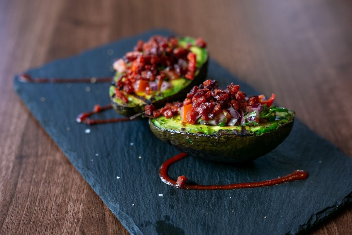 ButlrUK's tweet photo. Wisdom of the day: you can't please everyone, you're not an avocado!🥑

📷: Trafford Hall Hotel Manchester
 
#getbutlr #avocado #food #foodapp #drinksapp #thetraffordhallhotel #hotels #manchester #amazingfood #delicious #foodtech #healthyfood #foodporn #foodie #vegan #breakfast https://t.co/bTgXbXMEFE