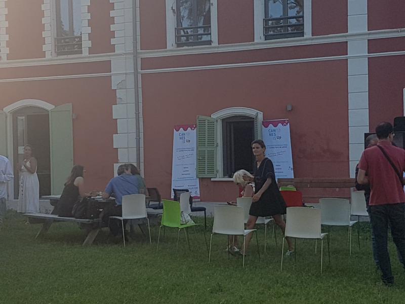 TootyVr's tweet photo. Avec les start-ups du bassin cannois à #Cannesisup AG 2020 #soleil #cannes  @CreaCannes_ https://t.co/8ntQqzBDxN