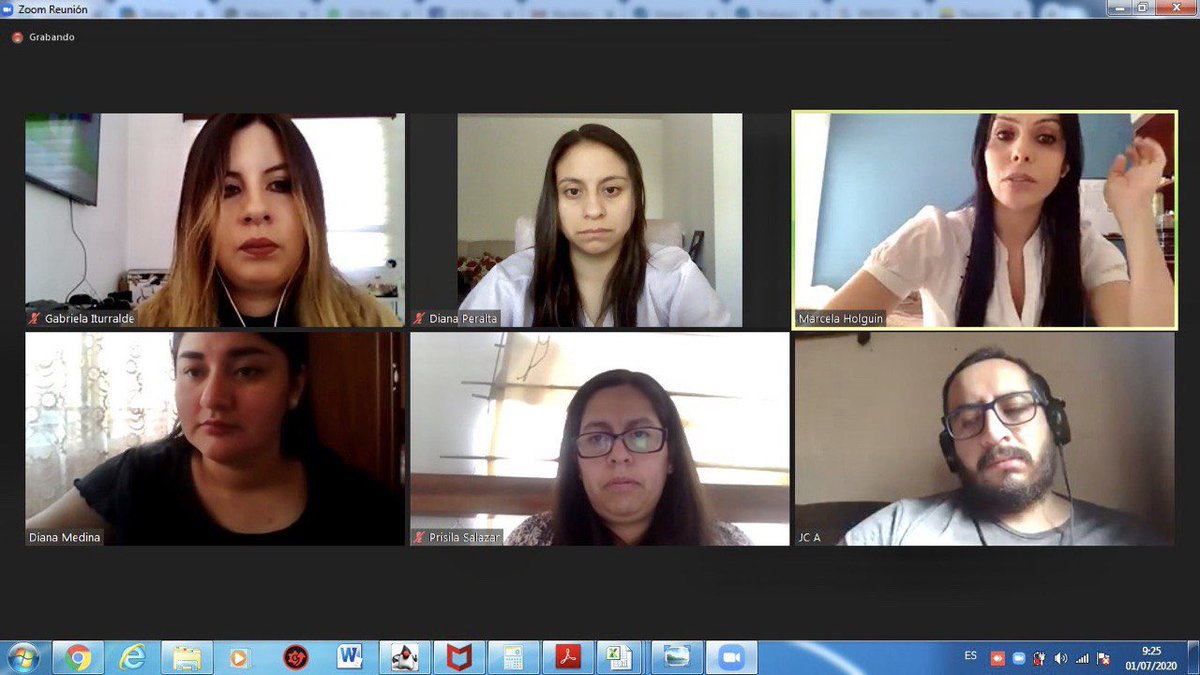 marcelaholguin's tweet photo. Nos reunimos con #becarios nacionales e internacionales para conocer si existió algún avance en sus pagos adeudados. Lastimosamente los problemas se mantienen y seguimos sin respuestas claras. Ahora @FomAcademico asegura que el problema es responsabilidad de @FinanzasEc. https://t.co/4FTk67Geqg