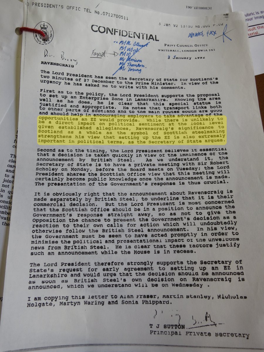 10/15 On 9 January 1992, British Steel announced that it would be closing Ravenscraig within 8 months. The 7 year guarantee was betrayed. The SOS campaign had apparently failed. But the effort to rally the Scottish nation behind Ravenscraig had been remarkably successful  #SWOS20
