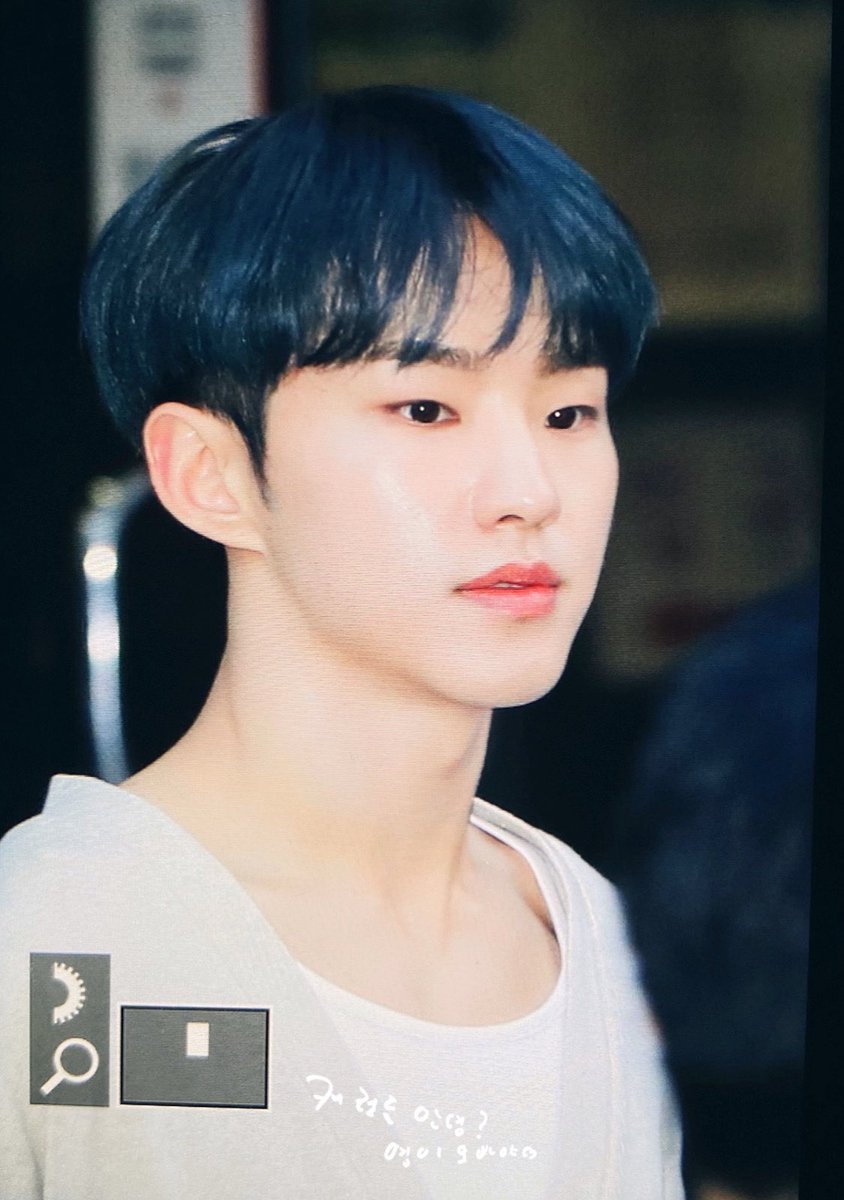 棚 将来美人になることが約束された赤ちゃんで泣いた