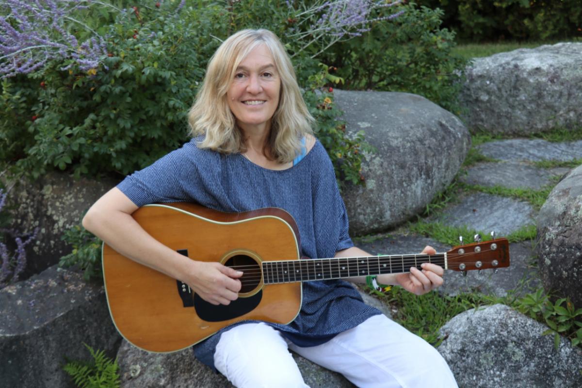 317main's tweet image. Yarmouth Farmers Market Thursday July 2nd 3-6pm - Music with Diana Hansen 4-5pm. Read more in the newsletter... conta.cc/2NHnUQe