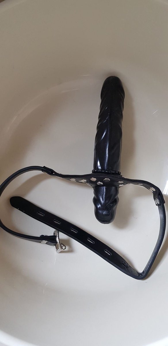 schoolforsissys's tweet photo. Which one of my followers wants to be gagged by daddy’s new toy? https://t.co/pJWqePKqAR