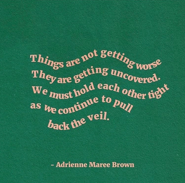 LAIE | singer / songwriter 🦕 tweet media