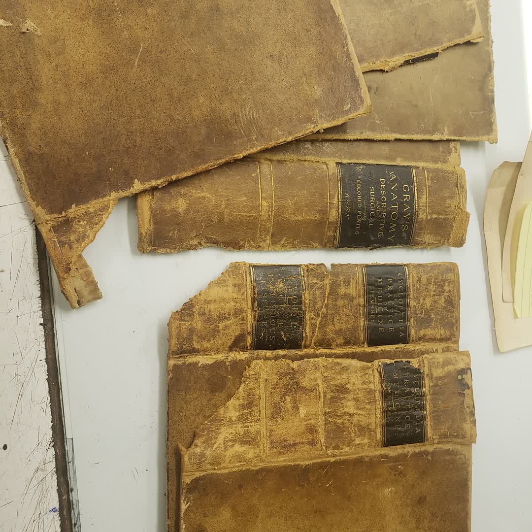 rosbookbinding's tweet image. Some old medical books put back together and we put hubs on the spine so it matches the originals.